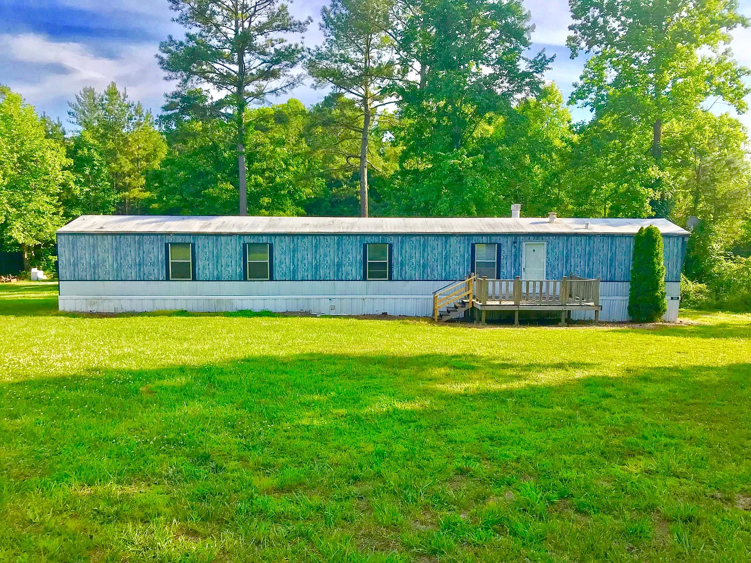 198 Dawn Dr — Photo 1