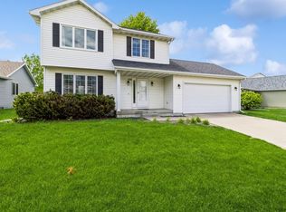5244 Schubert St, Ames, IA 50014