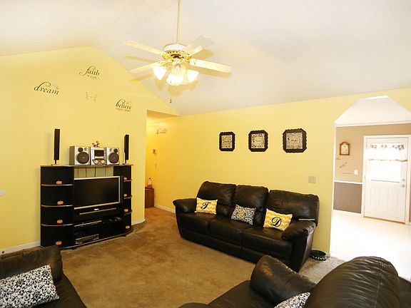 Inviting Decorator Colors