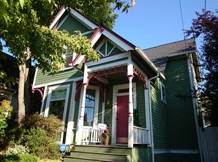 2204 E John St, Seattle, WA 98112