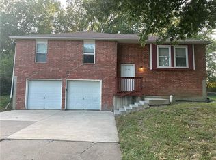 1708 NE Balboa St, Lees Summit, MO 64086