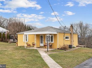 6140 Chambers Hill Rd, Harrisburg, PA 17111