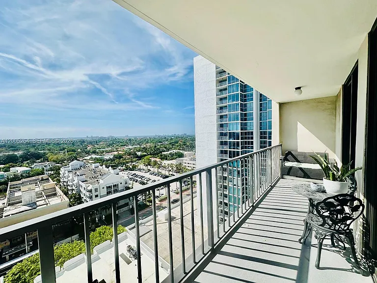 2625 Collins Ave #1508 — Photo 11