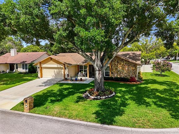 2nd image of 6436 BUTTERNUT DRIVE