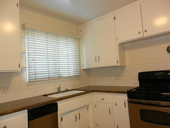 3rd image of 1483 Rexford Dr APT 2