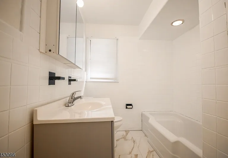 20 N 13th St #1 — Photo 12