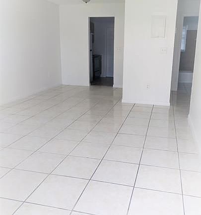 2nd image of Evans Ln #A