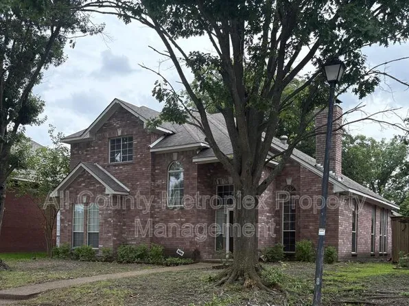 8902 Bayshore Ln, Rowlett, TX 75088