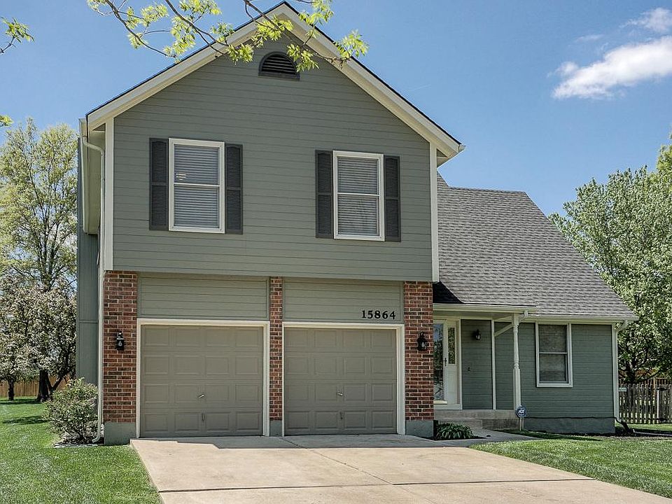 Welcome home to this two story, spacious home.
