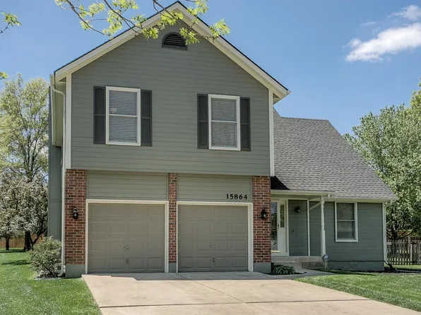 15864 Glenwood Ave, Overland Park, KS 66223