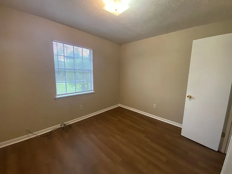 6707 E Highway 22 — Photo 12