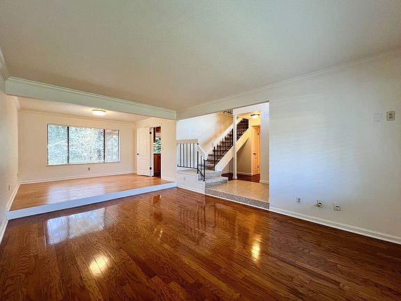 5th image of 1132 Estates Dr
