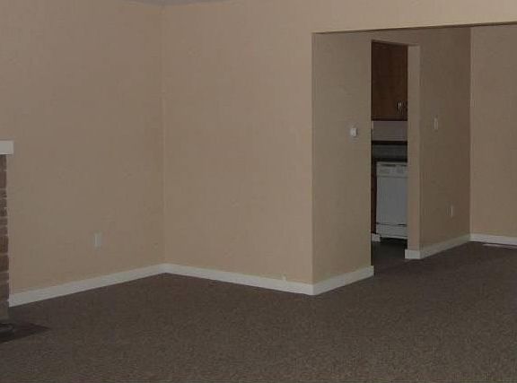 2nd image of 10524 Rowland Ave SW