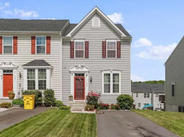 171 Norwood Dr, Falling Waters, WV 25419