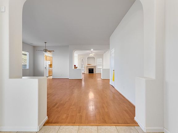 4th image of 10221 Azinger Way