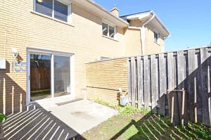 161 Arbour Glen Cres — Photo 13