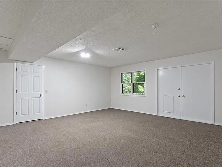 44 Sandwick Dr — Photo 18