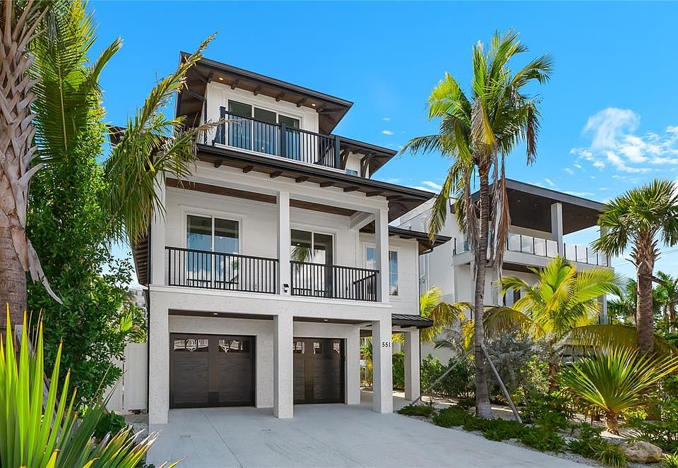 1st image of 551 S WASHINGTON DRIVE