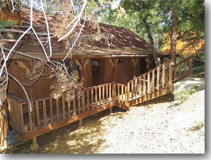 1st image of 1382 La Crescenta Dr