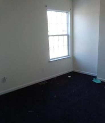 4th image of 30573 Hennepin St