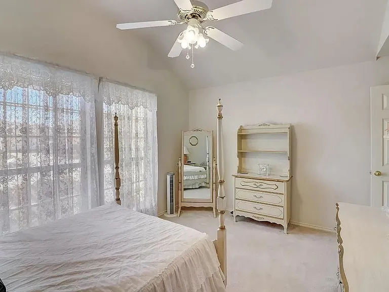 Country Crest Ln — Photo 10