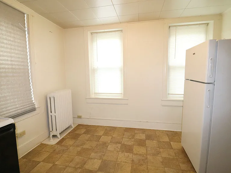 322 W Main St #3 — Photo 6