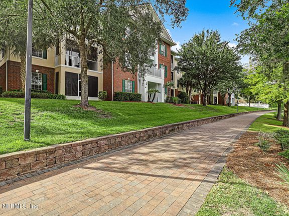 3rd image of 785 OAKLEAF PLANTATION Parkway #1114