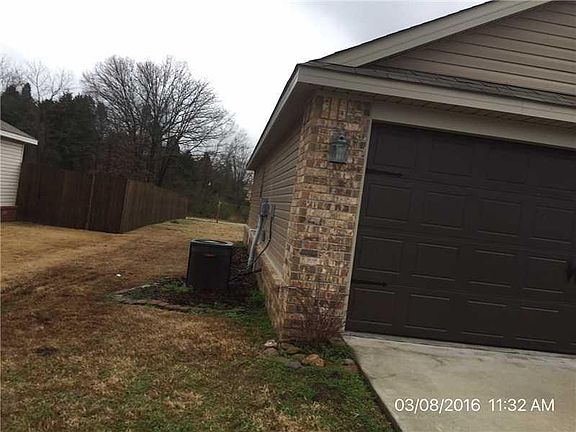 2nd image of 1902 Scarlet Oak Dr