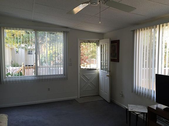 5th image of 389 Gorwin Dr
