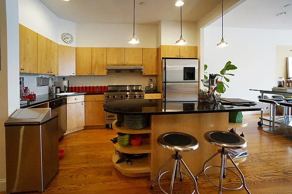 Rented by E Property Group | media 2