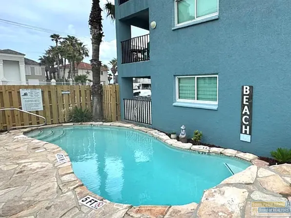 132 E Gardenia St #2, South Padre Island, TX 78597
