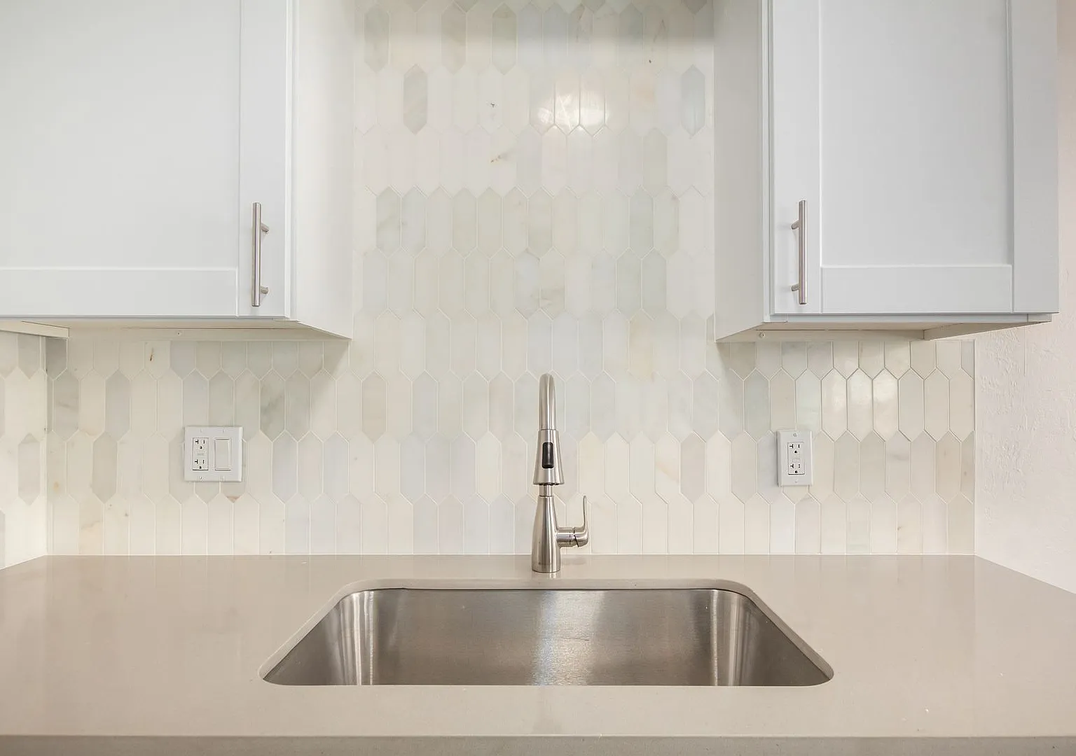 Remodeled 2-Bedroom Near Old Town Scottsdale | In-Unit Laundry — Photo 1