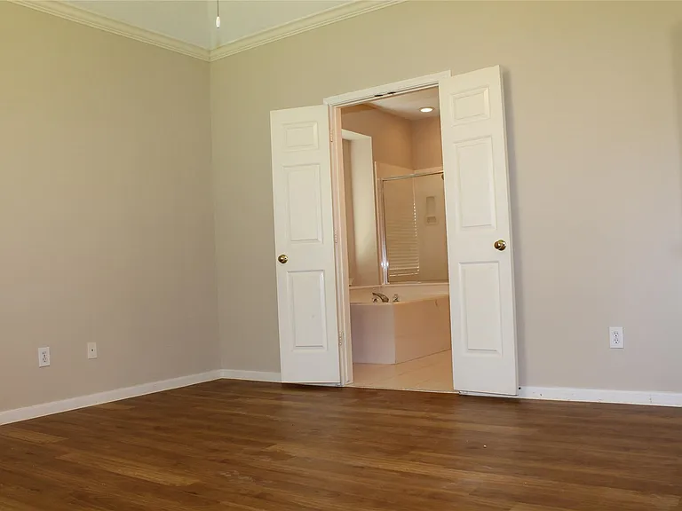 3623 Chatwood Dr — Photo 13