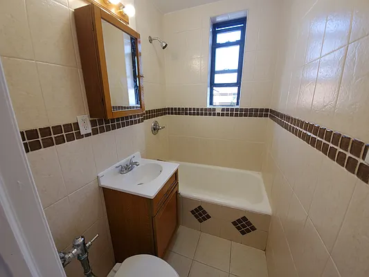 Rented by Ideal Properties Group | media 10