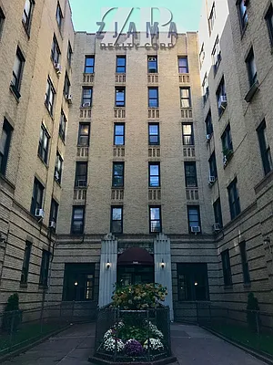 Rented by Zjama Realty Corp | media 17