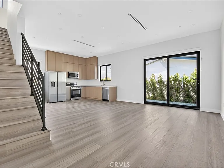 7605 Greg Ave — Photo 2