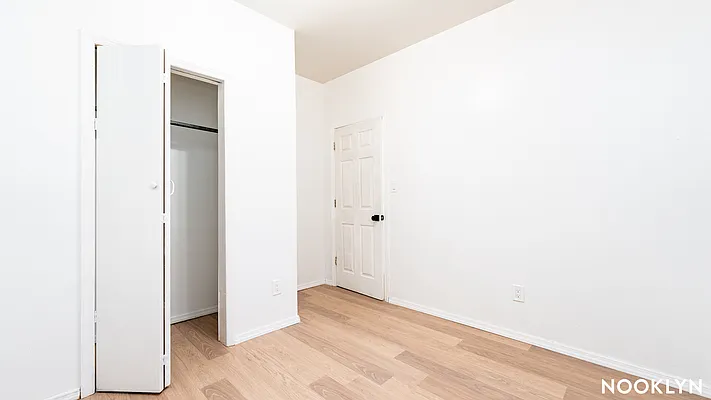 Rented by Nooklyn NYC LLC | media 18