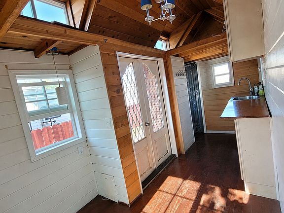 3rd image of 1848 Ashby Rd Space 10