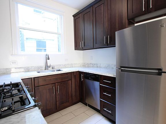 4th image of 3737 Fillmore St