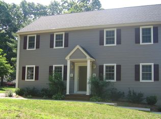 58 Clinton St, Glastonbury, CT 06033