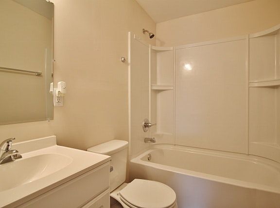 3rd image of 3863 Robert C Weaver Dr