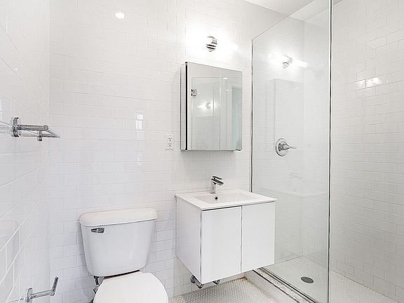 5th image of 920 Bushwick Ave #205