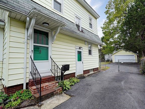 4th image of 251 Terrace Park