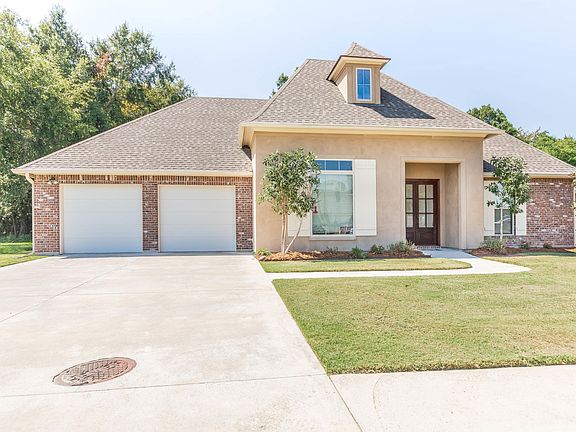 5th image of 207 Belle Maison Dr