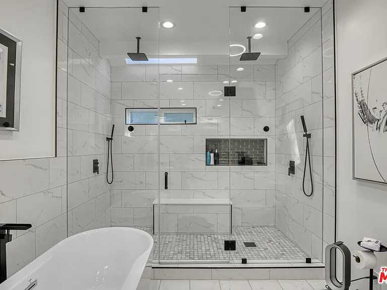 4110 Vanetta Pl — Photo 21