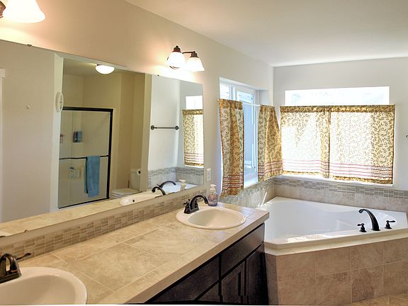 5th image of 17925 120th Street Ct E