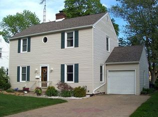 14 E Gaylord Ave, Shelby, OH 44875