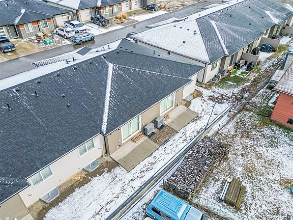 3rd image of 220 Shepherd Rd #12