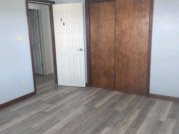 BEDROOM IN THE FRONT