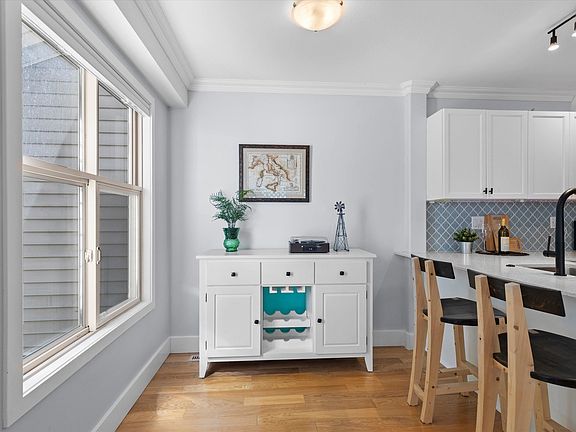 3rd image of 46858 Russell Rd #21
